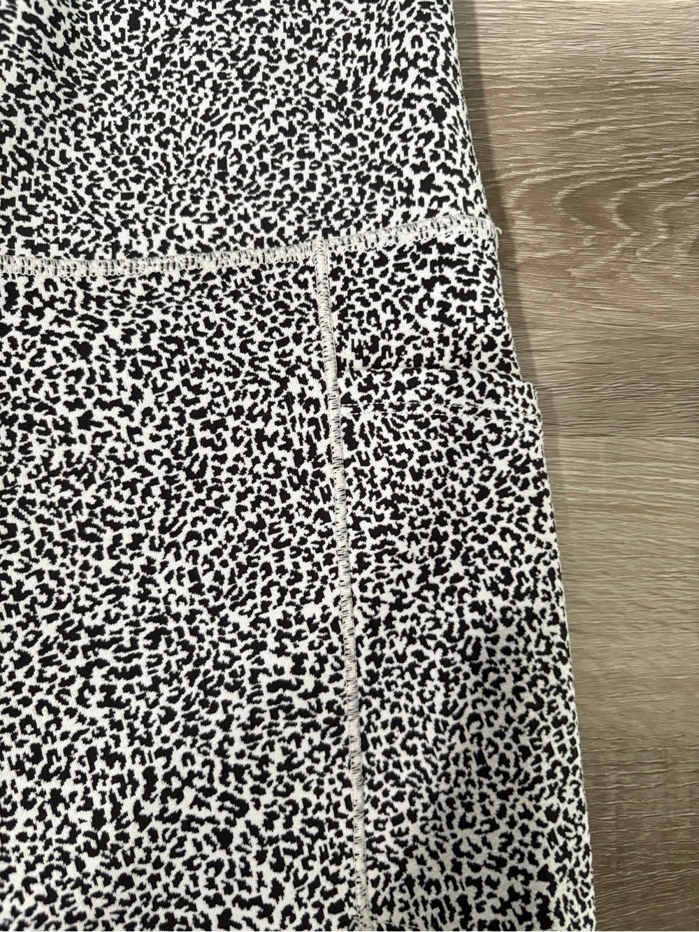 Athleta High-Waist Black & White Printed Leggings - Picture 3 of 9